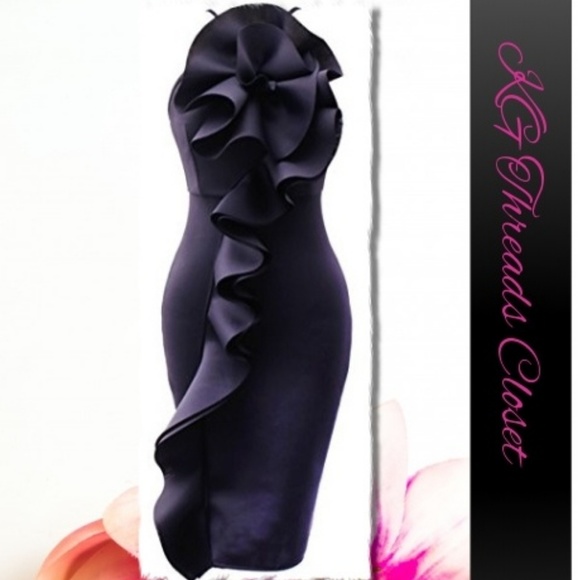 Dresses & Skirts - 🔥🔥** SALE**Plus Size Flower Knee Length Dress